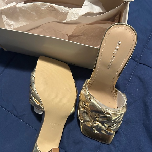 Marc Fisher • Metallic Gold Heeled Mules • 7 M - Picture 2 of 6